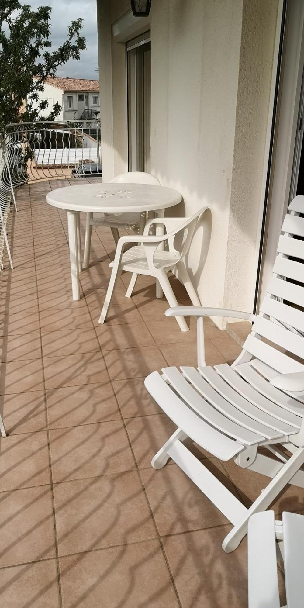 Appartement Dans Villa Avec Piscine Et Jardin Marguerittes Extérieur photo