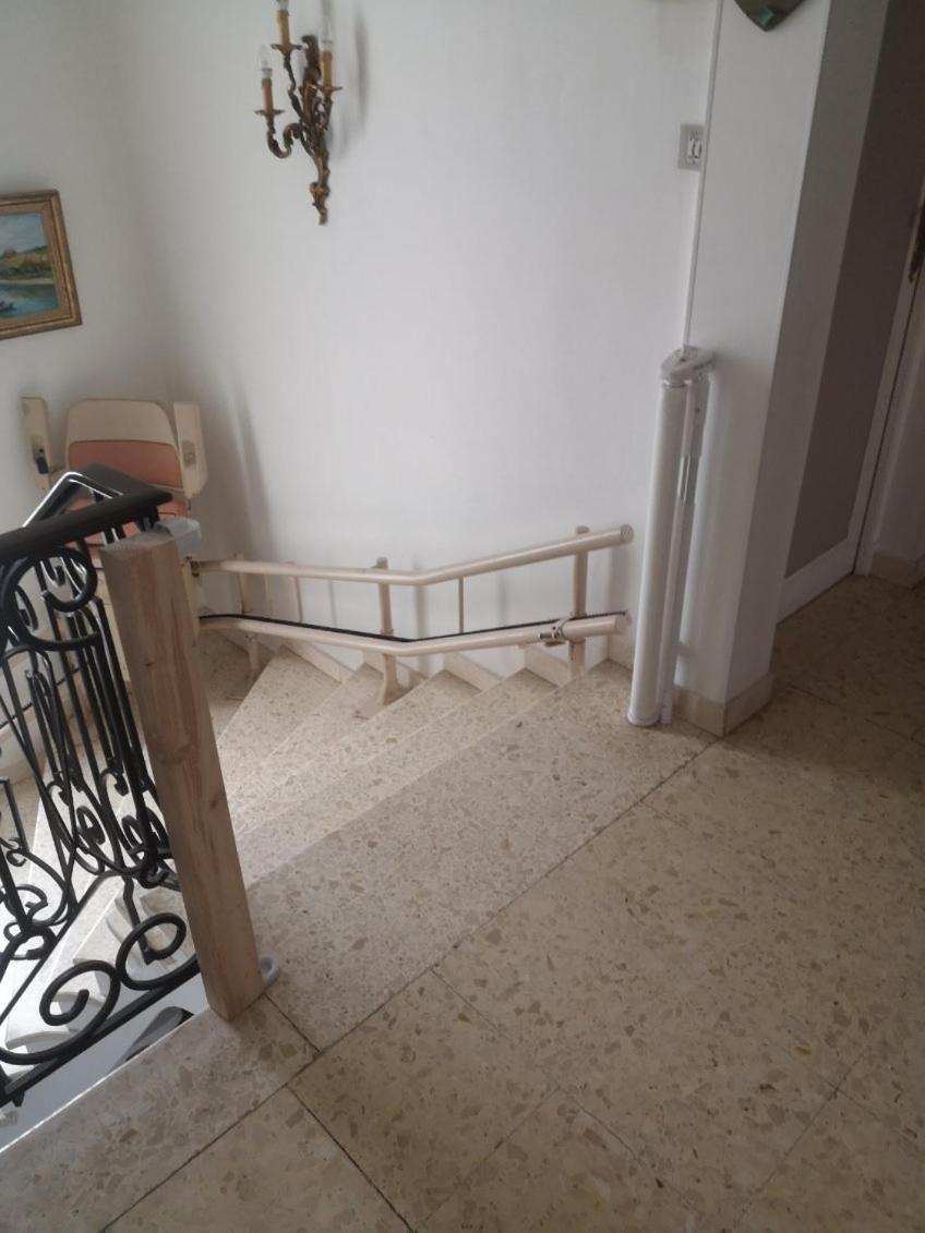 Appartement Dans Villa Avec Piscine Et Jardin Marguerittes Extérieur photo